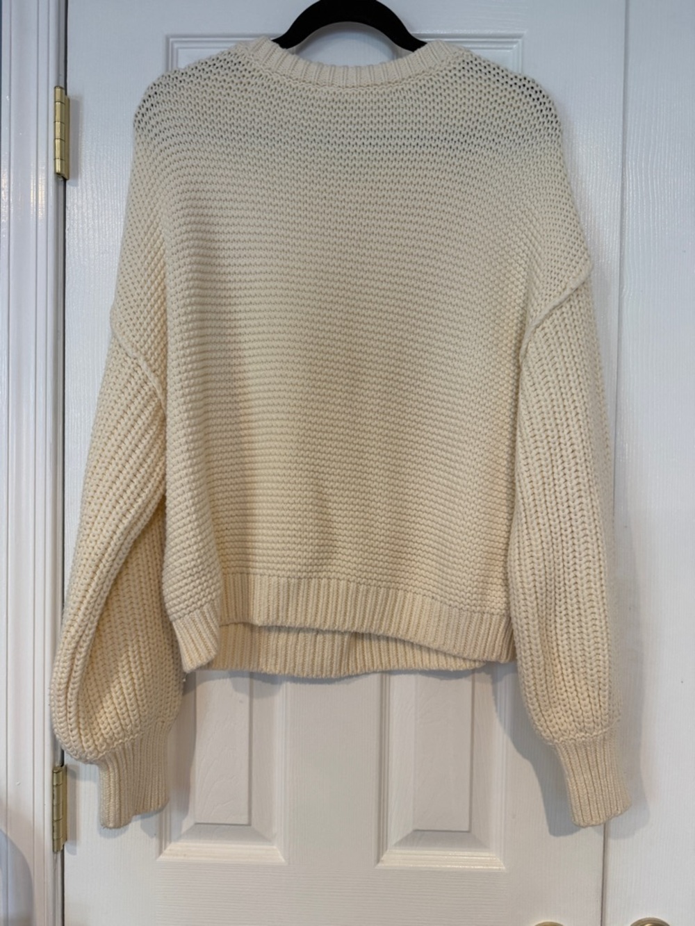 EUC Free People Dream Cable-Knit Crew Sweater in Ivory (Size: S) - Picture 4 of 4